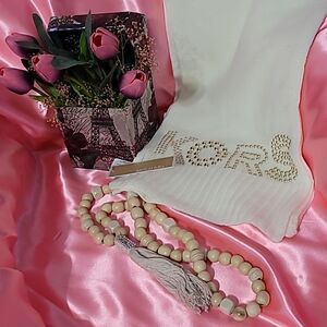 863 MICHAEL KORS Scarf Stud embellished Ivory NWT